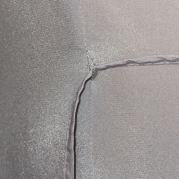 Ecote Urban Outfitters 💯 Silk grey Sleeveless Blouse Sz XS - Picture 13 of 16